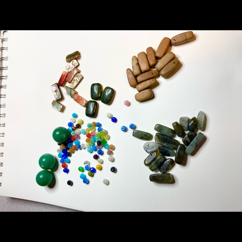 Lots Of Beads For Jewelry Making And Crafting 16$
